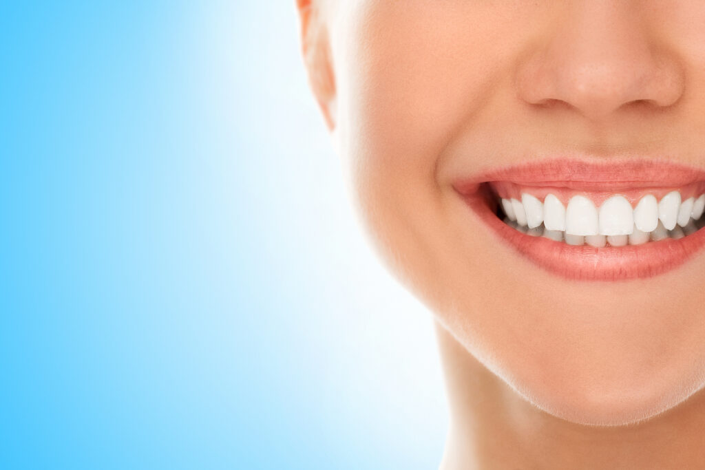 Profesjonalne wybielanie zębów w klinice Syrenka Dental w Warszawie - zdobądź swój wymarzony biały uśmiech